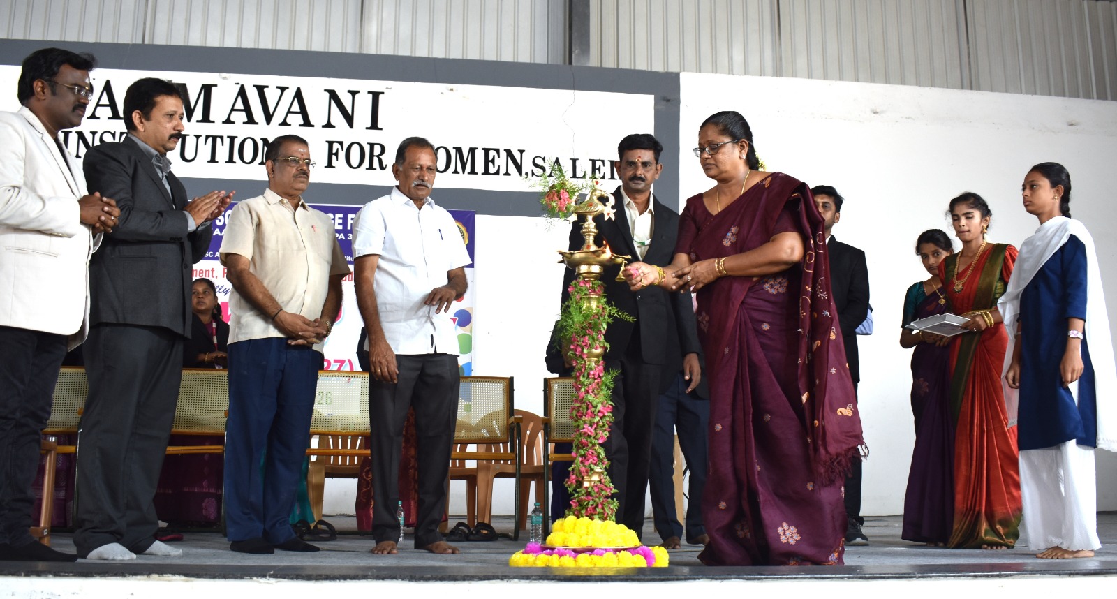  சேலம் பத்மவாணி மகளிர் கல்லூரியில் 2026- 27ஆம் கல்வியாண்டு இளங்கலை மற்றும் முதுகலை முதலாம் ஆண்டு மாணவிகள் வரவேற்பு விழா